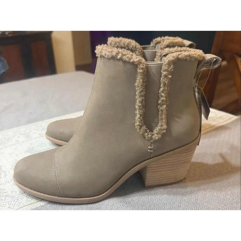 TOMS Women's Everly Chelsea Boot, Taupe Grey Leather/Faux Shearling, 10